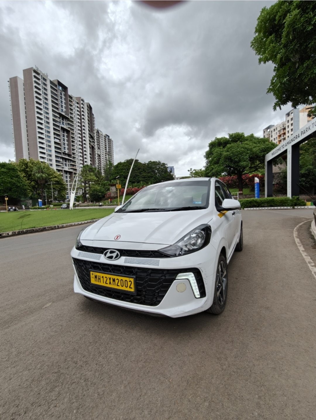 Premium SUV front view