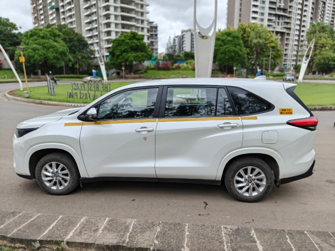 Luxury minivan exterior