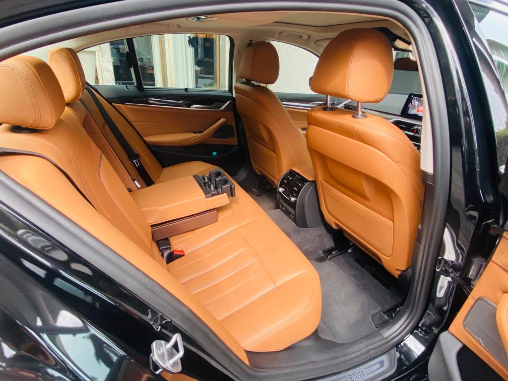 Luxury vehicle rear seats